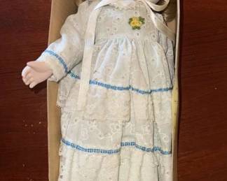 AAE051 Collectible Vintage Brinn's PGH Constance Porcelain Doll