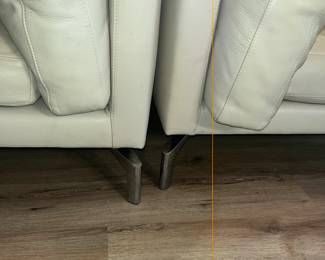 ALL LOOSE CUSHIONS