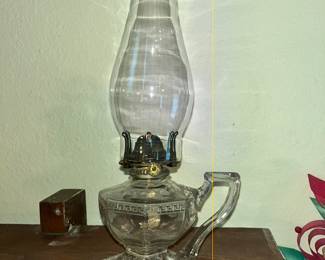SEVERAL NICE & USABLE VINTAGE OIL LAMPS!