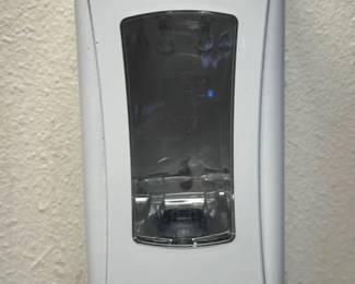 CCS150 - Gojo Soap Dispenser