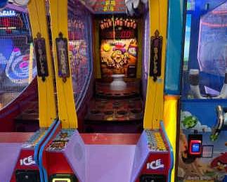 CCS164 "Milk Jug Toss" Arcade Game