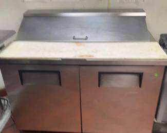 CCS023 - TRUE Refrigerator with Cutting Board