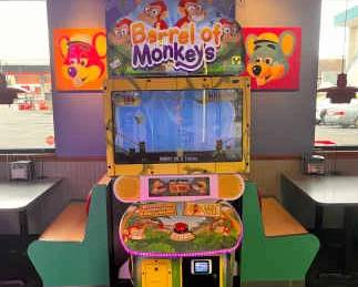 CCS124 - Barrel of Monkeys Game