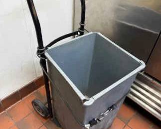 CCS016 Handcart with Accompanying Trash Bin