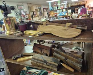 Canadian/British entrenching tool