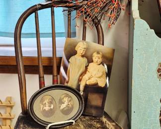 Primitive wood children's chair