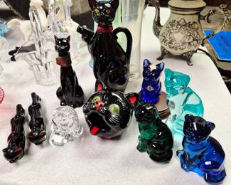 Much vintage china cat collectibles