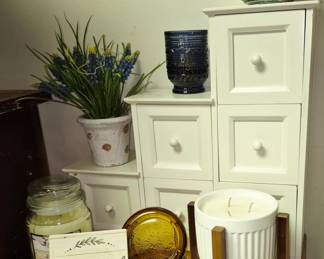 Cubbies and other storage decor 