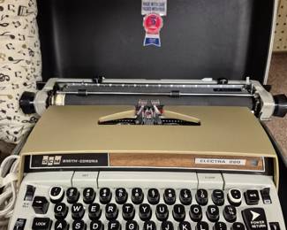 MCM Smith-Corona "Electra 220" electric typewriter