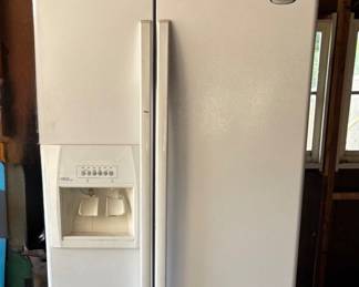 Nice Clean Refrigerator