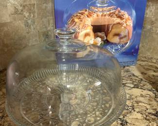 Cake Plate w/Glass Dome