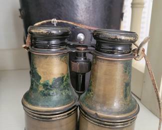 WWI binoculars
