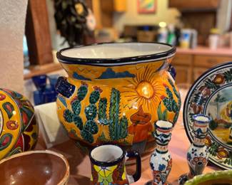 HAND PAINTED TALAVERA PLANTER LARGE