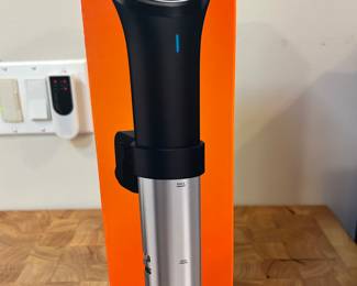 Anova Sous-vid Cooker - New