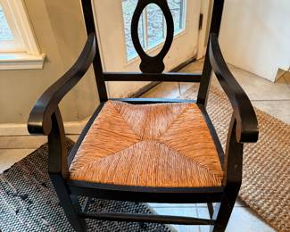 Picture of the armchair for that kitchen table