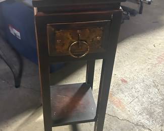 Nice end table