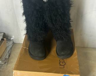 Fury black UGGs