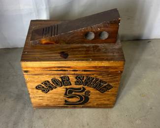 Vintage shoe shine kit