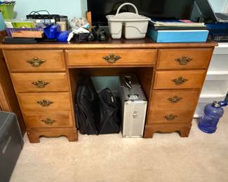 #28 Desk 47x21x29 $25.00