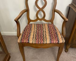 #18 Dining table with 5 chairs 58x42x29 $50.00
