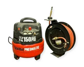 Central Pneumatic 1.5 HP 6Gal 150 PSI Air Compressor Hose Reel