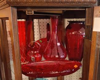 Red glassware