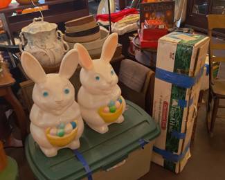  Xmas trees
Bunny blow molds