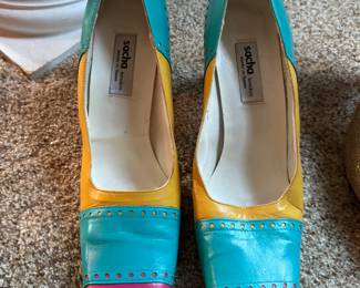 Spanish leather shows