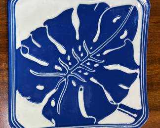 Hawaiian plate