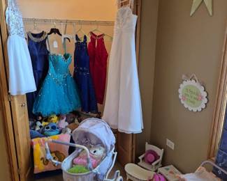 Girls room.