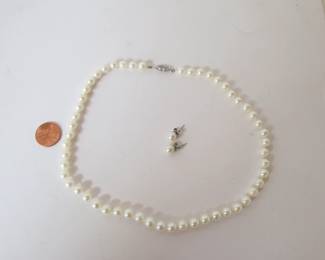 16" Cultured Pearl Necklace with Matching Earrings