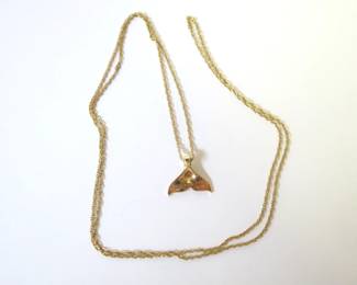 Banzhaf 14KP Gold Whale Tail Pendant and Chain