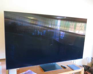 75" Samsung Television