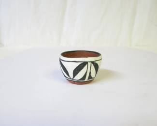 MAT Santo Domingo Pueblo Polychrome Painted Pot