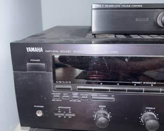 Yamaha RX-V390 Natural Sound A/V Stereo Receiver