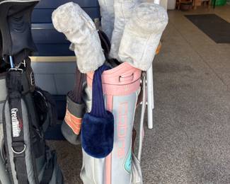 Gold clubs - women’s Cobra