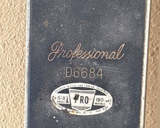 Professional D6684