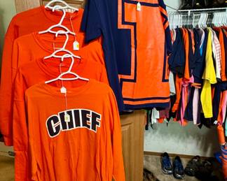 Men's clothing and U of I fan clothing