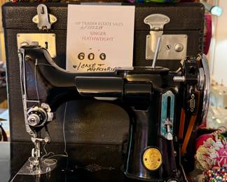 Singer Featherweight 221 Sewing Machine with case and attachments