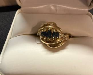 14k sapphire & Diamond Ring 