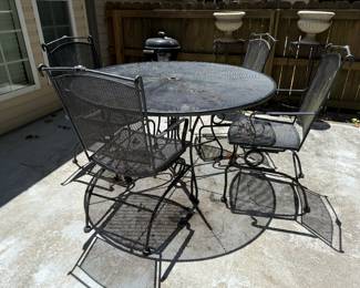 5 pc Wrought Iron Patio Table/Bouncy Chairs Set