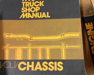 CLEAN! 1976 Ford Shop Manuals 
