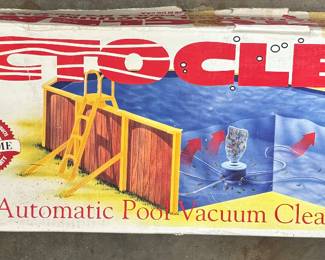 Pool vacuum