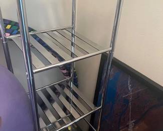 Shelving unit