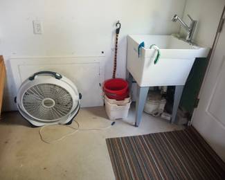 Laundry tub NOTE: Owner keeping fan