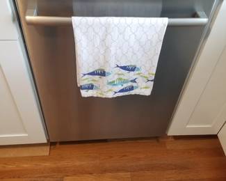 BOSCH dishwasher with stainless steel interior
