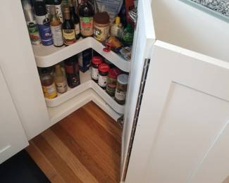 Kitchen cabinetry: lazy Susan
