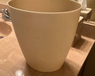 Waste can in main bathroom