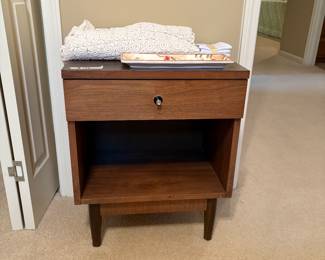 Bedroom - vintage table