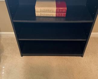 Shelf unit in office
